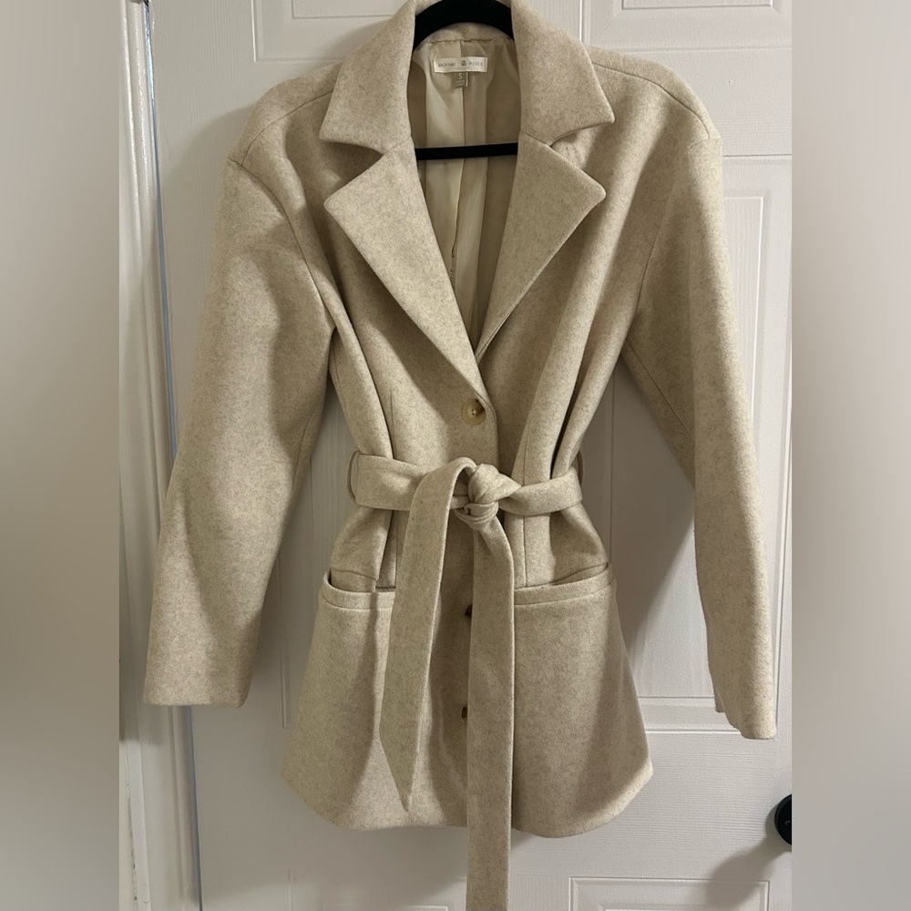 Backyard Roses Camden Coat - Picture 3 of 8